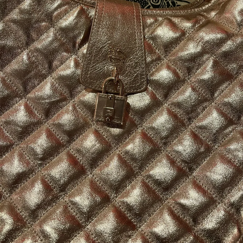 Burberry Brooke Gold Shoulder Bag - Picture 8 of 15